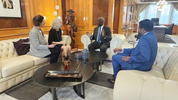 Gabon : Raymond Ndong reçoit la conseillère en matière de sécurité aux USA