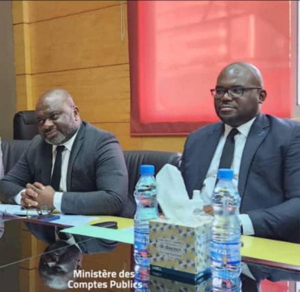 Gabon-bancarisation des fonctionnaires : les établissements financiers accompagnent le gouvernement