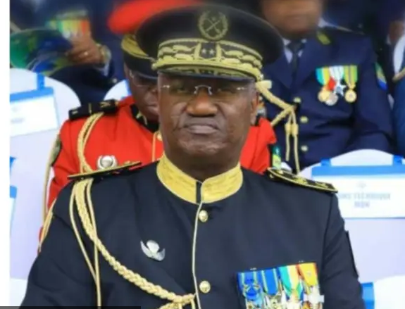 Gabon : Judes Ibrahim Rapontchombo nommé maire de Libreville