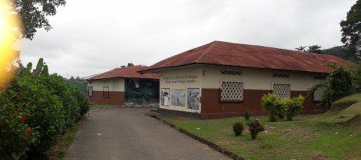 Gabon : le lycée Michel Fanguinoveny à l’abandon
