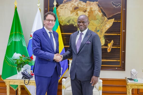 Diplomatie : Oligui Nguema reçoit les Ambassadeurs de France et du Liban