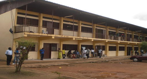 Gabon :  la vente illicite des fascicules interdite dans les établissements scolaire