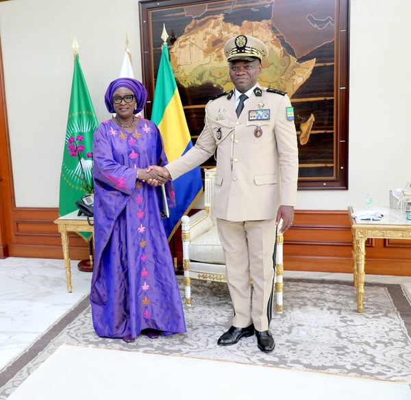 Gabon : Oligui Nguema échange avec un émissaire du président Diomaye Faye